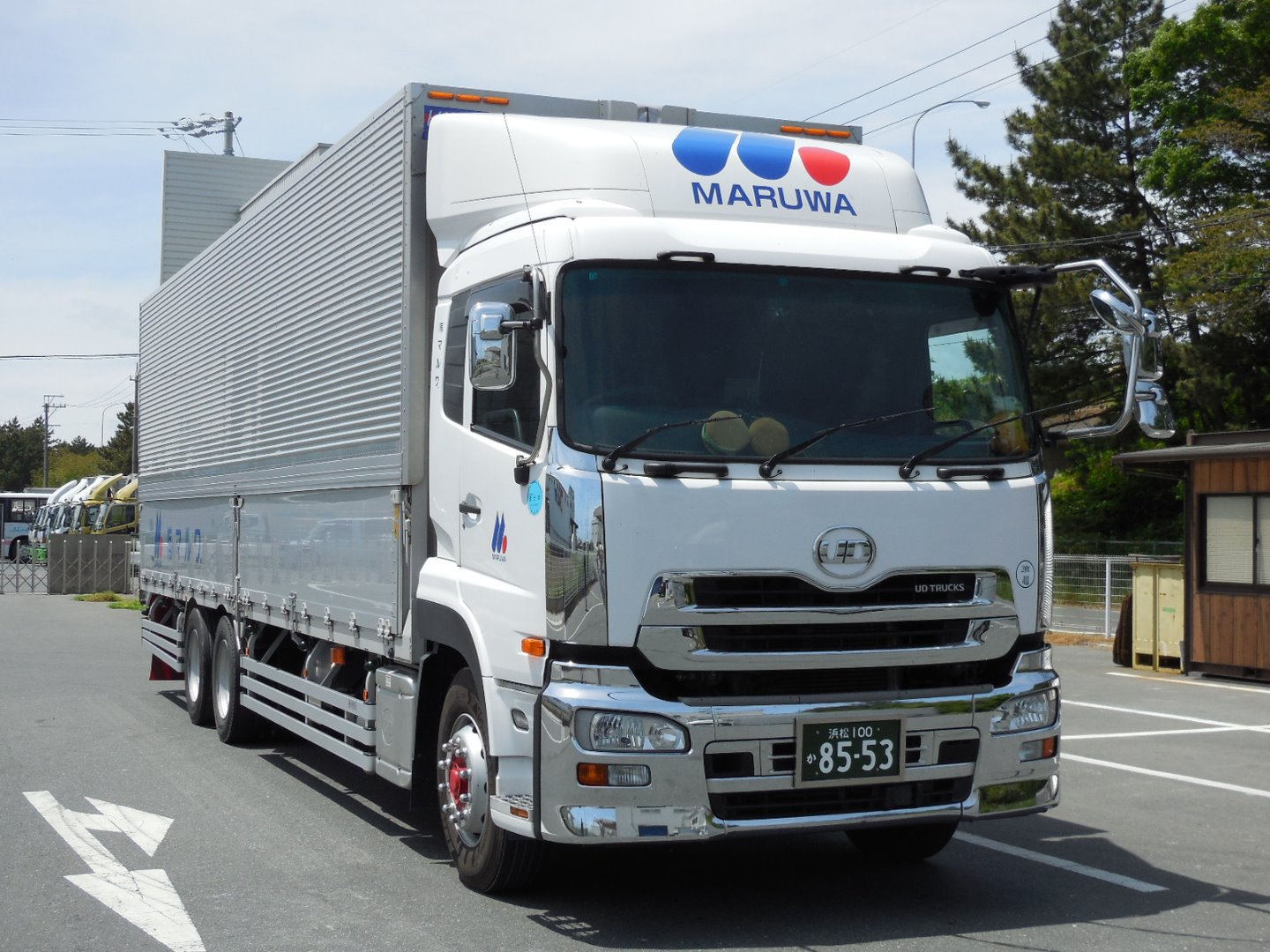 大型増トン車・ふそう  4軸低床アルミウイング・エアサス・オートクルーズ・オーディオ付