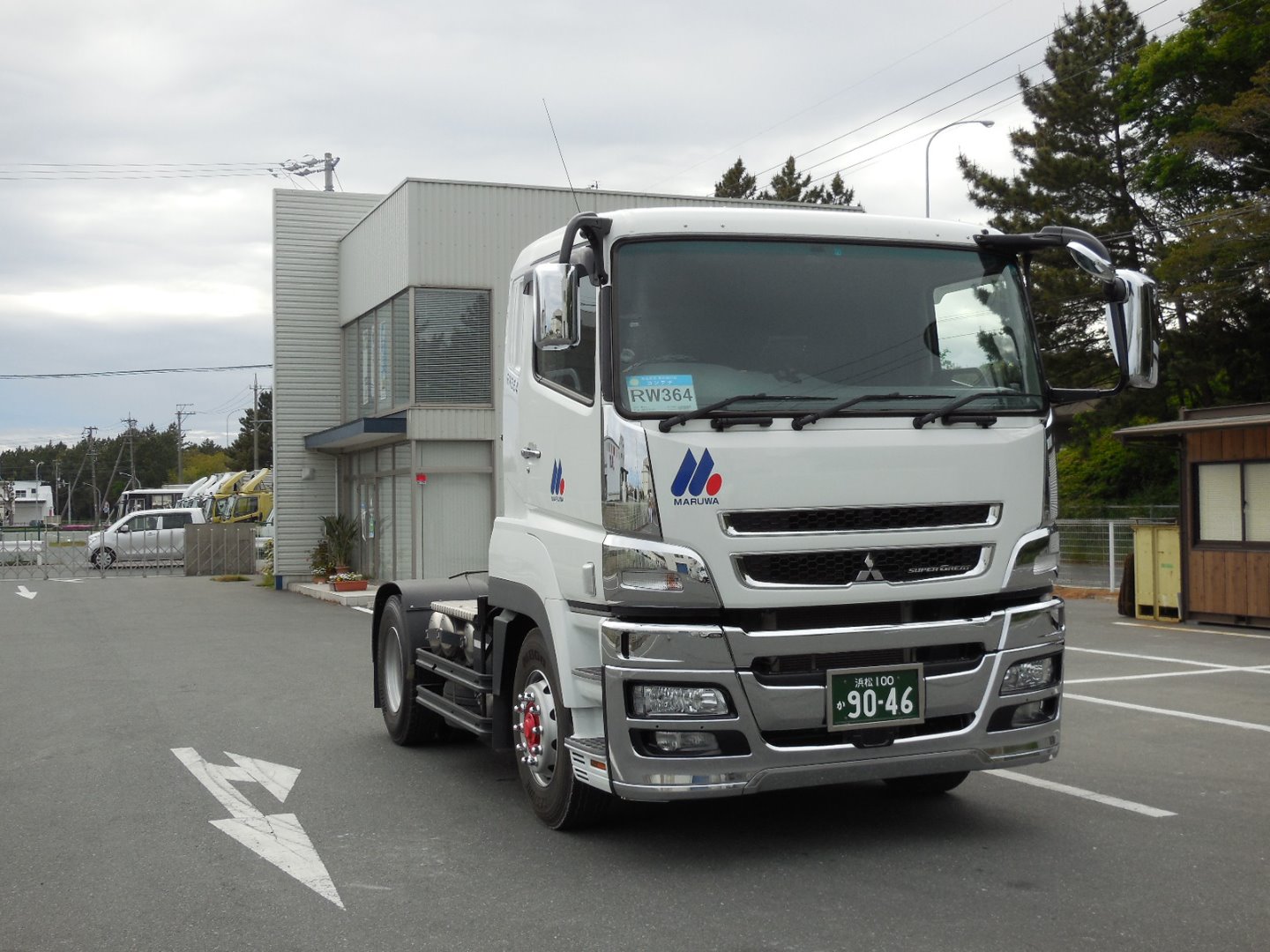 トラクタヘッド　ふそう緩和車両 460ＰＳオートクルーズ・エアサス